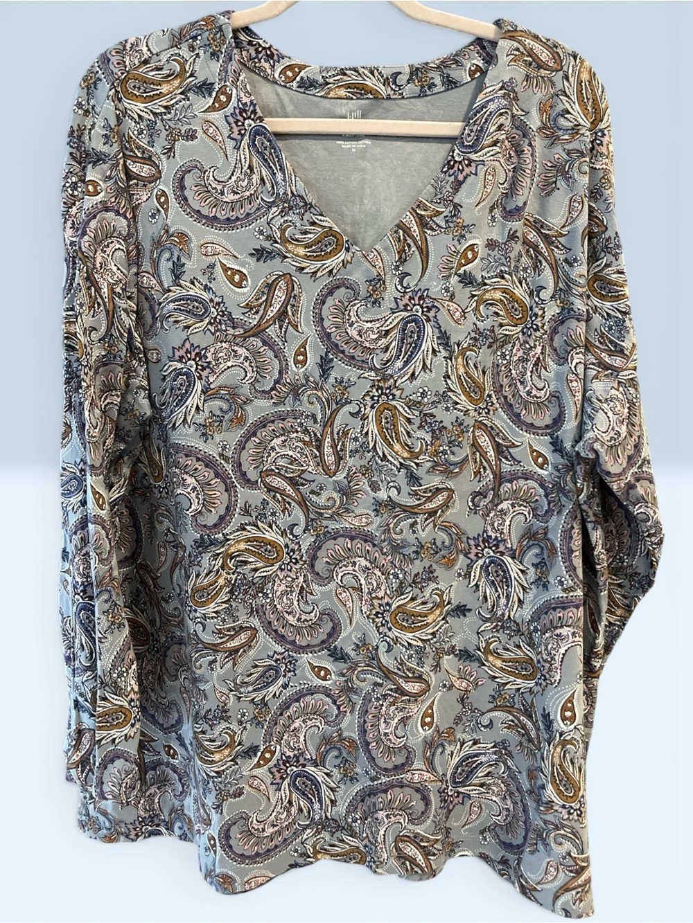 J. Jill Light Blue Paisley V-Neck Long Sleeve Top